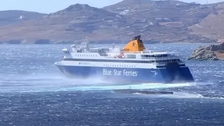 ploio-blue star paros