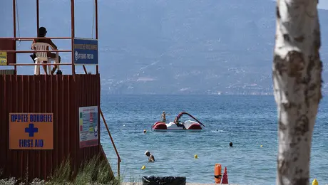 Ναυαγοσώστης σε παραλία