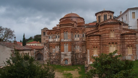 Ιερά Μονή Οσίου Λουκά