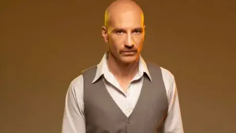 grantos-mayritsakis-i-paralia