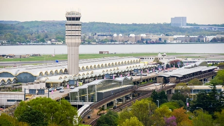 Αεροδρόμιο Ronald Reagan στις ΗΠΑ