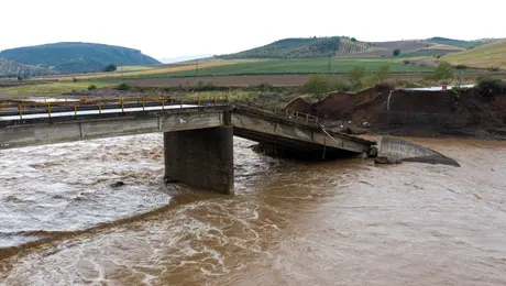 kakokairia-plimmires