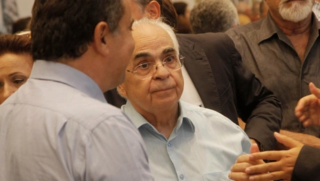 Νίκος Σκουλάς