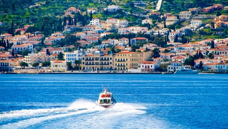 spetses-shutterstock