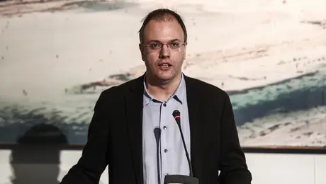 theoxaropoulos 3.jpg