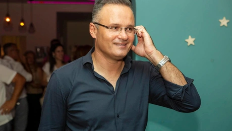 Σπύρος Καραβάς