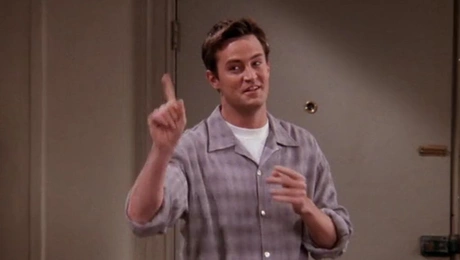 O Mάθιου Πέρι ως Τσάντλερ Μπινγκ