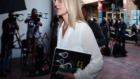 Η Δώρα Αυγέρη