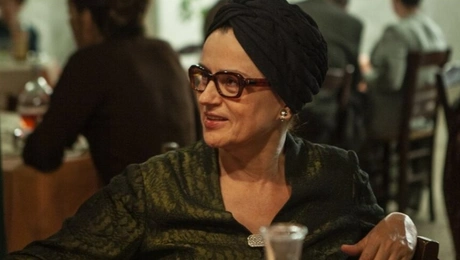 Η Καρυοφυλλιά Καραμπέτη στην ταινία «Ευτυχία»