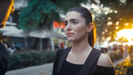 Η Γη της Ελιάς: Η Αριάδνη σε σκηνή της σειράς