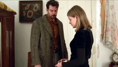 Σκηνή από τη σειρά «Η Παραλία» στην ΕΡΤ1