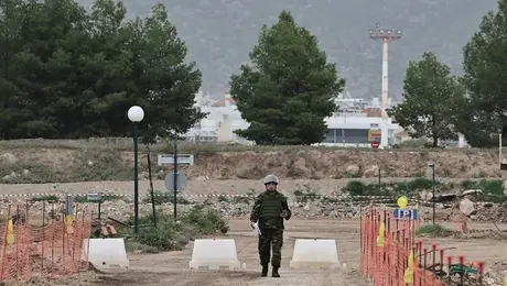 Επιχείρηση για την εξουδετέρωση βόμβας στην Ποσειδώνος