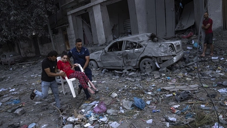 Μεταφορά τραυματία στη Λωρίδα της Γάζας