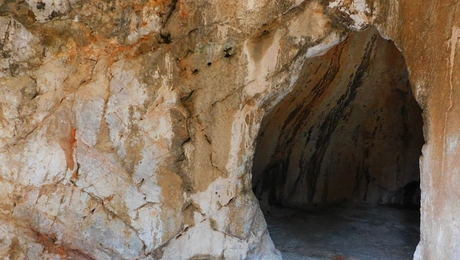 Σπηλιά στην Αθήνα