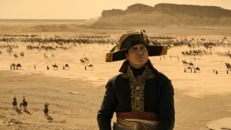 Ο Χοακίν Φίνιξ ως «Ναπολέων» στην ταινία του Ρίντλεϊ Σκοτ