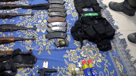 Το Ισραήλ ισχυρίζεται ότι βρήκε όπλα στο Αλ Σίφα