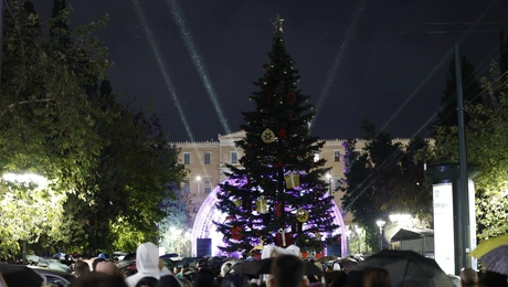 Χριστουγεννιάτικο δέντρο στο Σύνταγμα