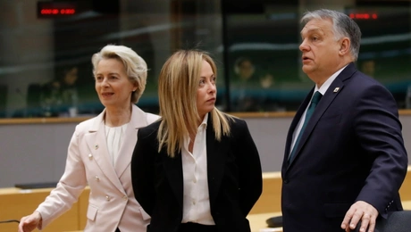 Ούρσουλα φον ντερ Λάιεν, Τζόρτζια Μελόνι και Βίκτορ Όρμπαν