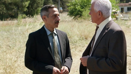 Σκηνή από τη σειρά «Η Παραλία» στην ΕΡΤ1