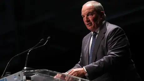 Ο πρώην πρωθυπουργός Κώστας Καραμανλής