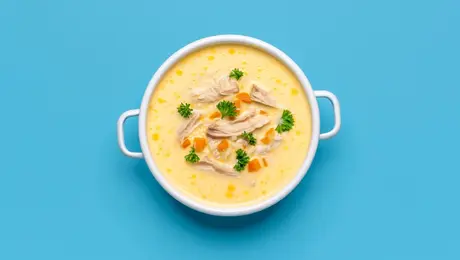 Κοτόσουπα αυγολέμονο