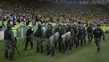 Αστυνομία στο γήπεδο Μαρακανά κατά τον αγώνα Βραζιλία - Αργεντινή