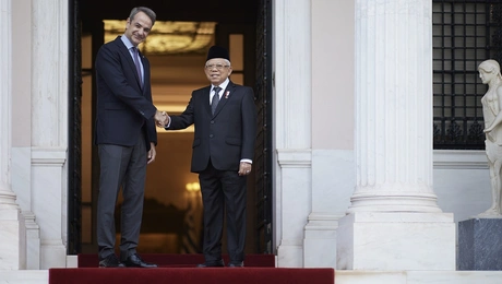 mitsotakis indonesia.jpg