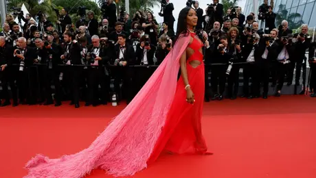 Η Ναόμι Κάμπελ στις Κάννες