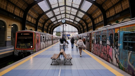 peiraias kifisia treno isap.jpg