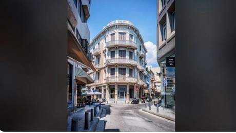 Κτήριο στην Πλάκα