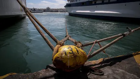 Δεμένο πλοίο στον Πειραιά