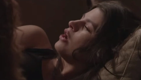 Σασμός: Η Θοδώρα σε σκηνή της σειράς