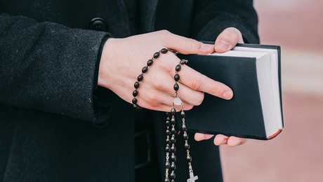 Καθολικός ιερέας