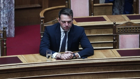 Ο Στέφανος Κασσελάκης στη Βουλή