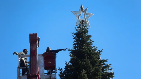 xristougenniatiko-dentro-syntagma