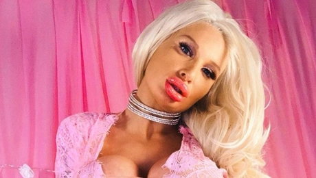 Η πορνοστάρ Σόφι Άντερσον