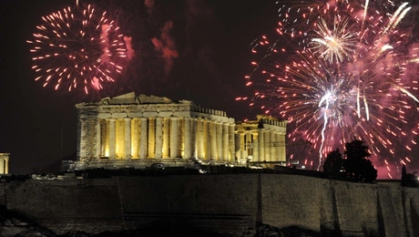 Βεγγαλικά στην Ακρόπολη