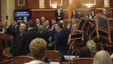 Συνεδρίαση Βουλής στην Αλβανία