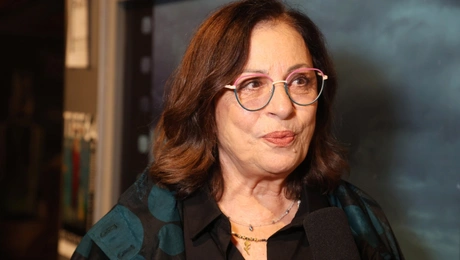 Η Χάρις Αλεξίου