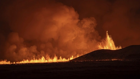 ifaisteio-islandia-ekrixi-6