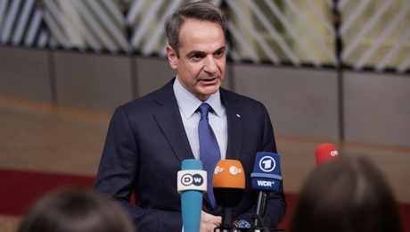 mitsotakis synodos.jpg