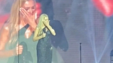 Η Νατάσα Θεοδωρίδου έκλαψε επί σκηνής