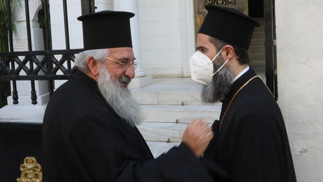 Ο Αρχιεπίσκοπος Κρήτης, Ευγένιος