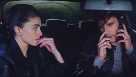 Η Γη της Ελιάς: Αριάδνη και Χρήστος σε σκηνή της σειράς