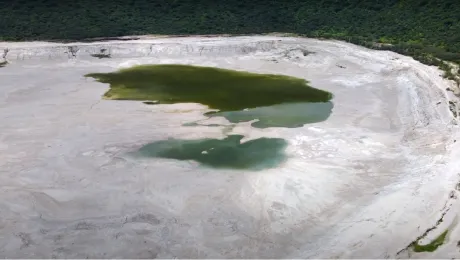 Ο κρατήρας του Rincon de Parangueo στο Μεξικό