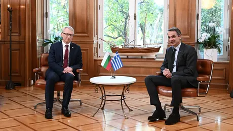 mitsotakis denkov.jpg