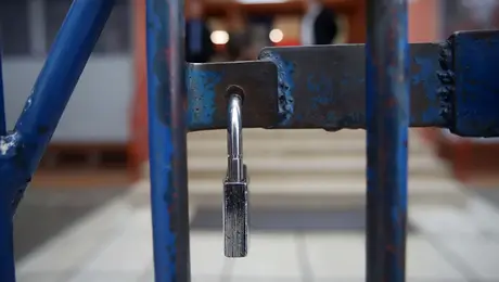 Κλειστό σχολείο