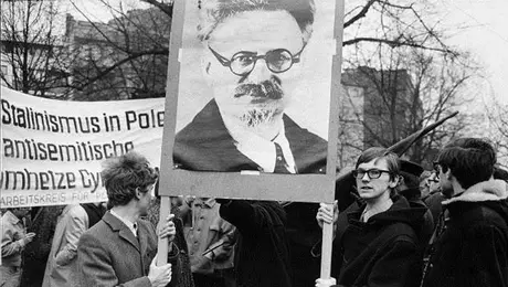 trotsky.jpg