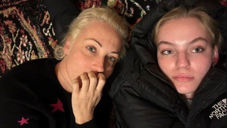 Η σύζυγος και η κόρη του Ναβάλνι