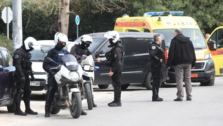 Πυροβολισμοί σε ναυτιλιακή εταιρεία στη Γλυφάδα